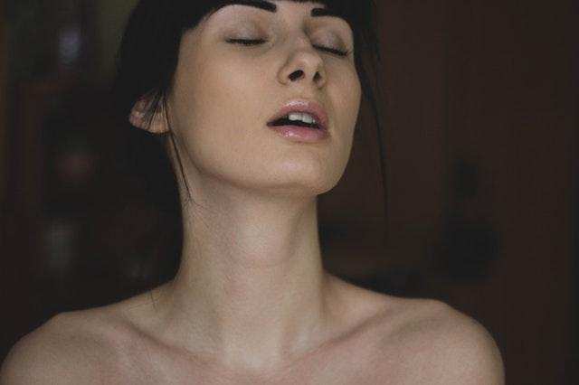 fazendo sexo oral
